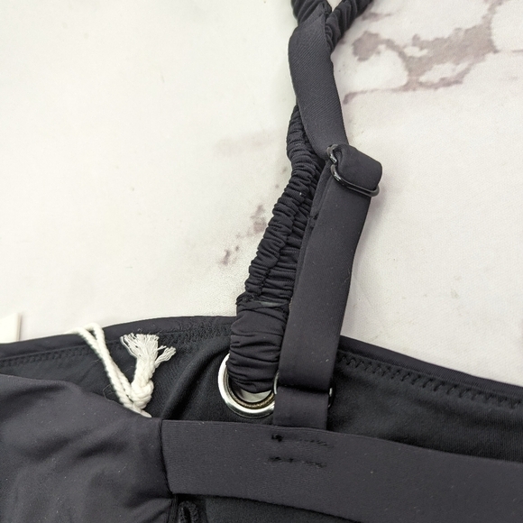 Good American Swim Top Women 5 2X Black Sporty Grommet Strappy Bandeau Scrunch - Picture 5 of 8